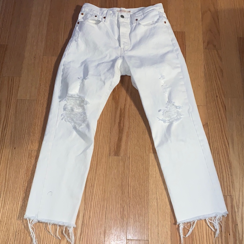 Levi’s Wedgie Straight Distressed Jeans White Button Fly 30